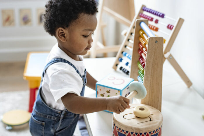 Comment choisir un jeu éducatif adapté à l&rsquo;âge de son enfant